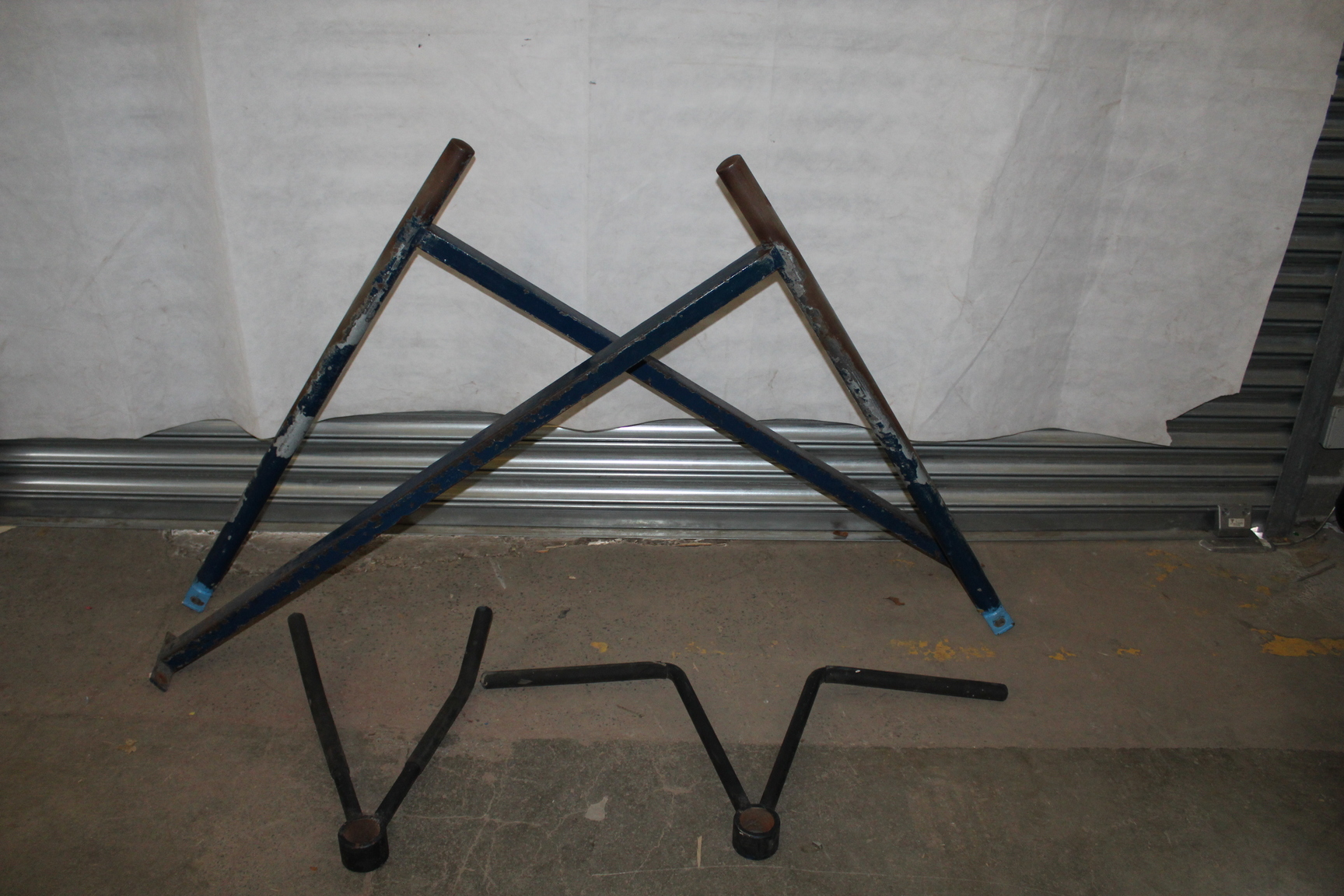 Image of 2 Wall Mounted Dip Bars Commercial Gym Equipment Fitness Workout Knee Raise