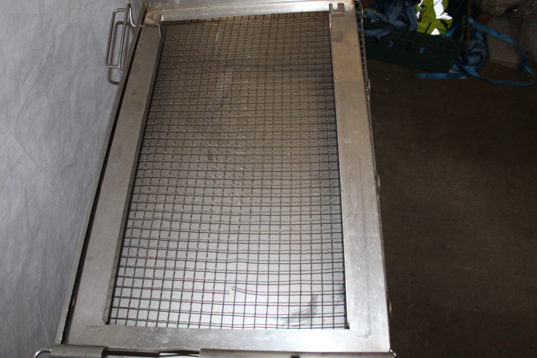 Image of 3 Stainless Steel Commercial Kitchen Plate Rack Holders 20 Per Trolley