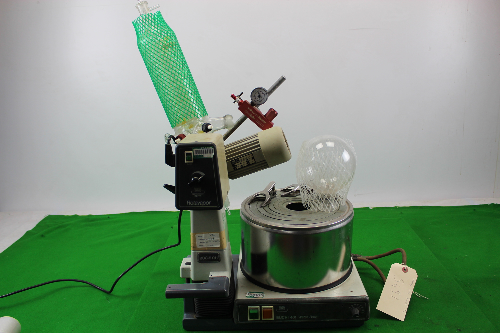 Image of Buchi 461 Water Bath & Buchi RE 111 Rota Vapor