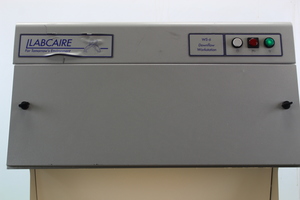 Thumbnail image of Labcaire WS6 Downflow Workstation Bench Top Laboratory Light  