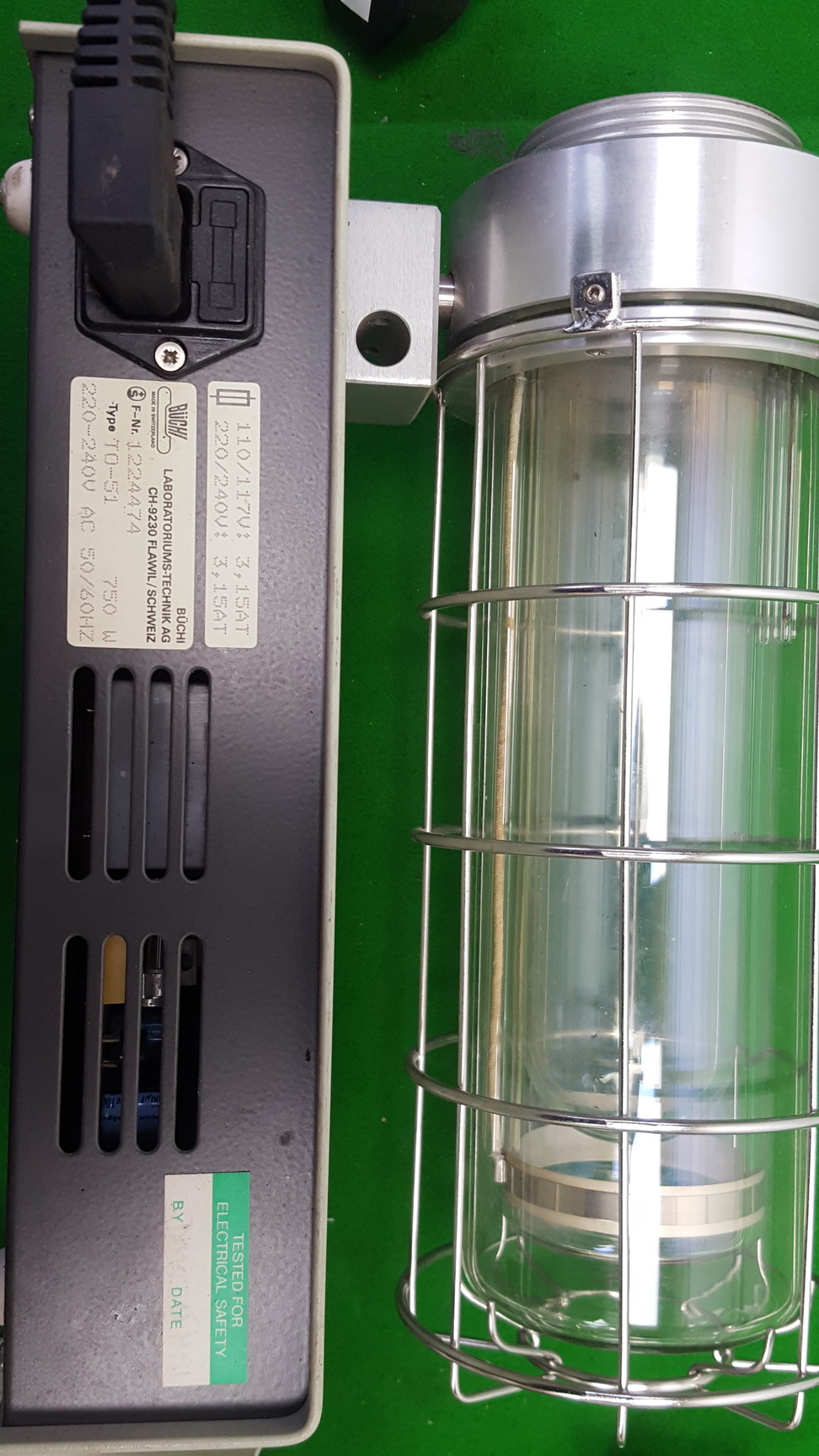 Image of 2x Faulty V-500 Buchi Vacuum Pumps