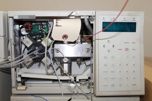 Thumbnail image of HP Series 1050 HPLC HP 1050 79853C VW Detector, Autosampler, 