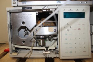 Thumbnail image of HP Series 1050 HPLC HP 1050 79853C VW Detector, Autosampler, 