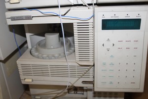 Thumbnail image of HP Series 1050 HPLC HP 1050 79853C VW Detector, Autosampler, 