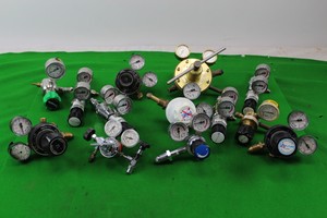 Thumbnail image of Job lot of x 13 assorted Expired Pressure Gauges