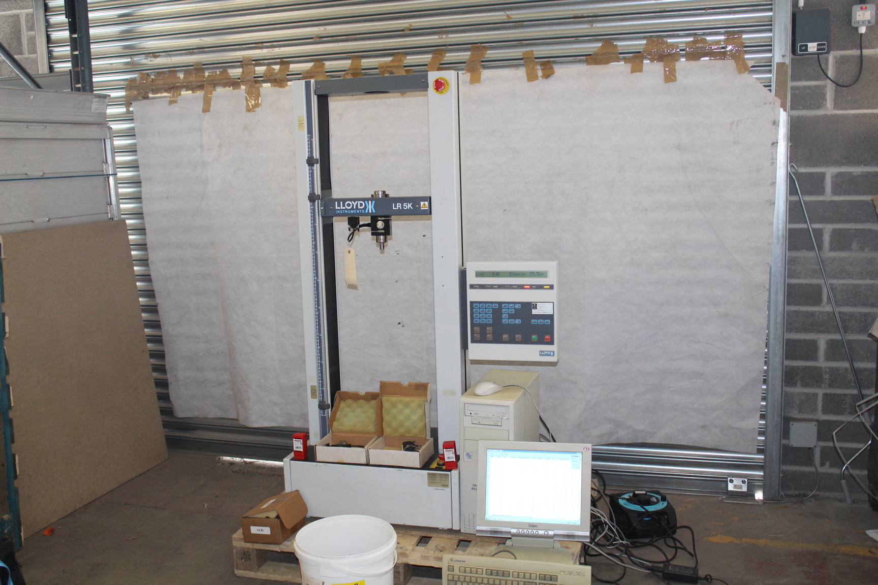 Image of Lloyd LR 5K Instruments Testing Plus Date Sheet System Lab Inc Extra Parts