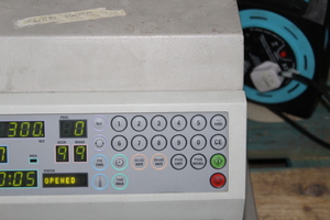 Thumbnail image of Faulty Sanyo MSE Falcon 6/300 Refrigerated Large Bench Centrifuge  