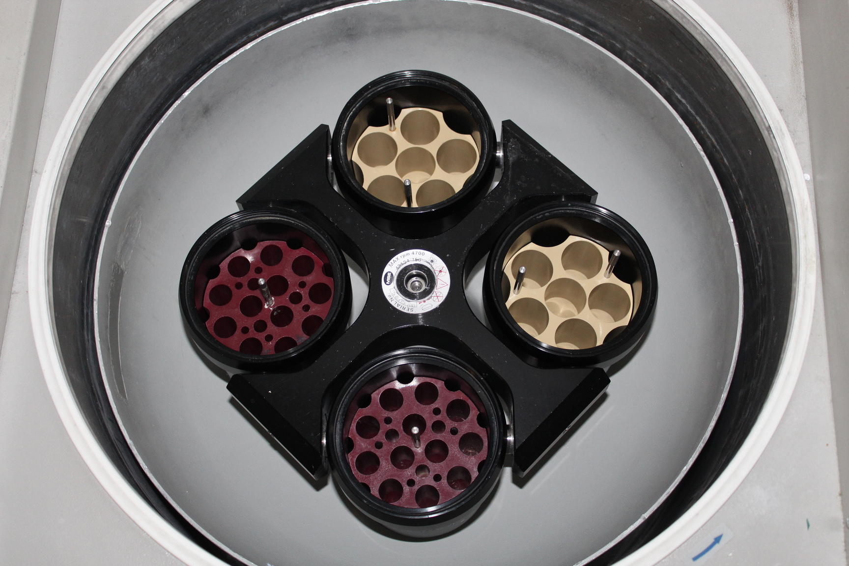 Image of Faulty Sanyo MSE Falcon 6/300 Refrigerated Large Bench Centrifuge  