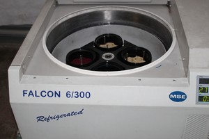 Thumbnail image of Faulty Sanyo MSE Falcon 6/300 Refrigerated Large Bench Centrifuge  