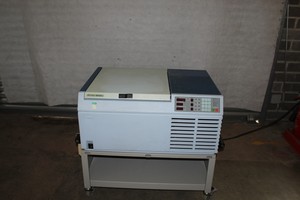 Thumbnail image of MSE Mistral 3000I Centrifuge Tested to 3000RPM Laboratory 