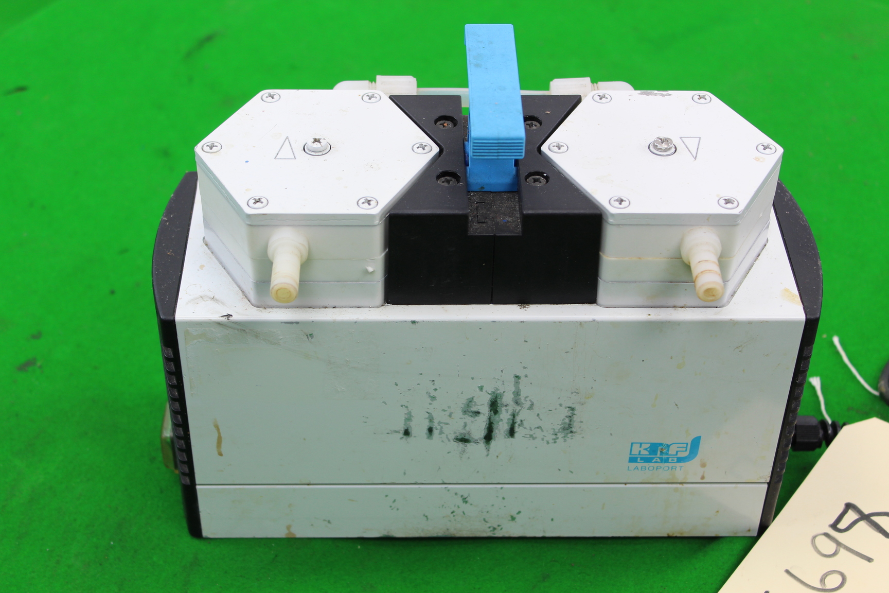 KNF Laboport Neuberger Vacuum Pump N810.3.FT.18