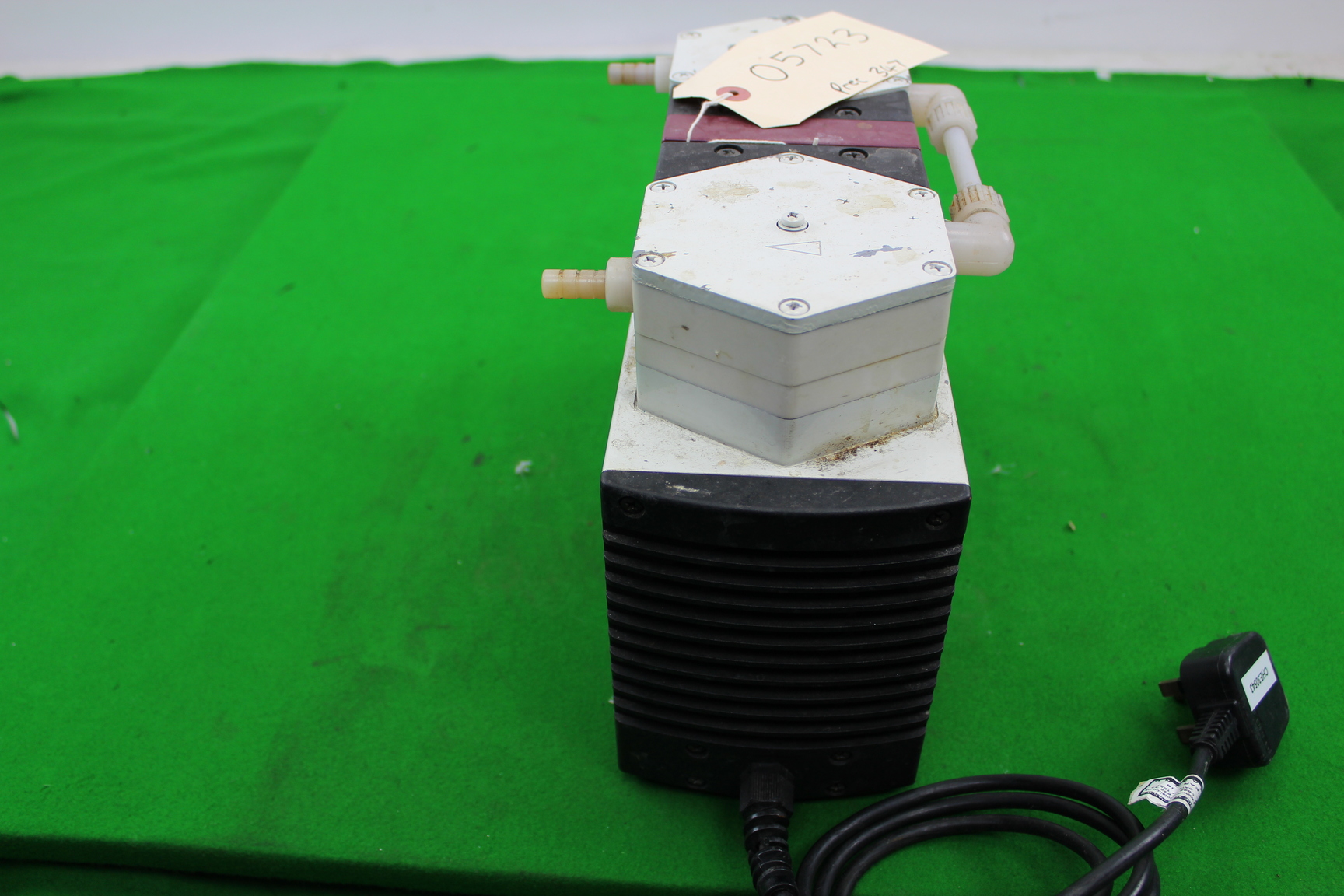 Image of KNF Neuberger Laboport Vacuum Pump N840.3FT.18 