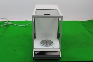 Thumbnail image of Mettler AE 240 Analytical Balance 
