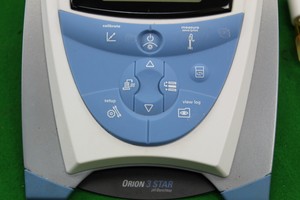 Thumbnail image of Thermo Scientific Orion 3 Star pH Benchtop Meter with Probe