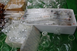 Thumbnail image of Job Lot of High Quality Laboratory Glassware 