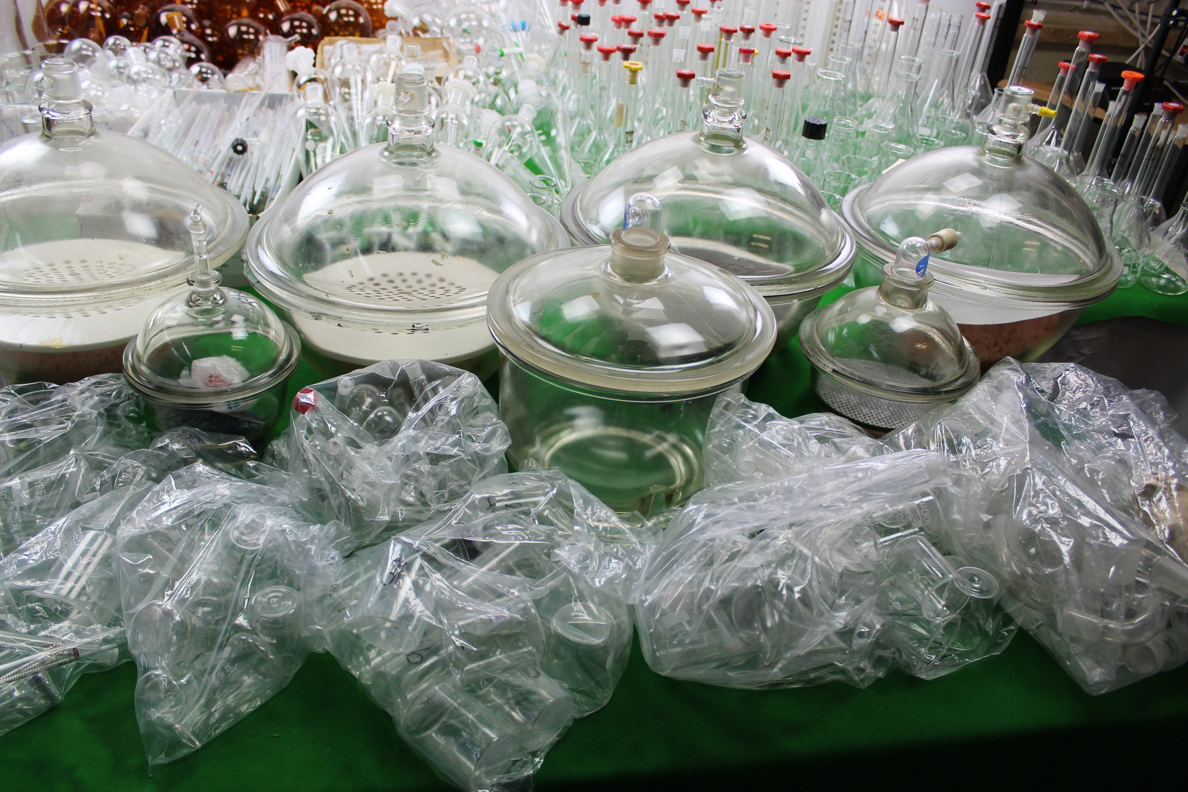 Image of Job Lot of High Quality Laboratory Glassware 