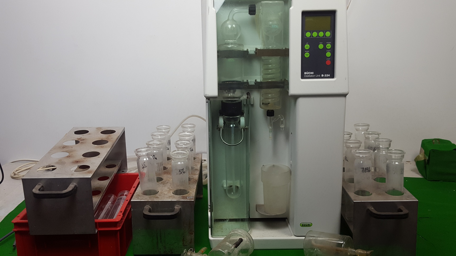 Image of Buchi Water Distillation Unit B-324 W/ Glassware, Instruction Manuals Lab  