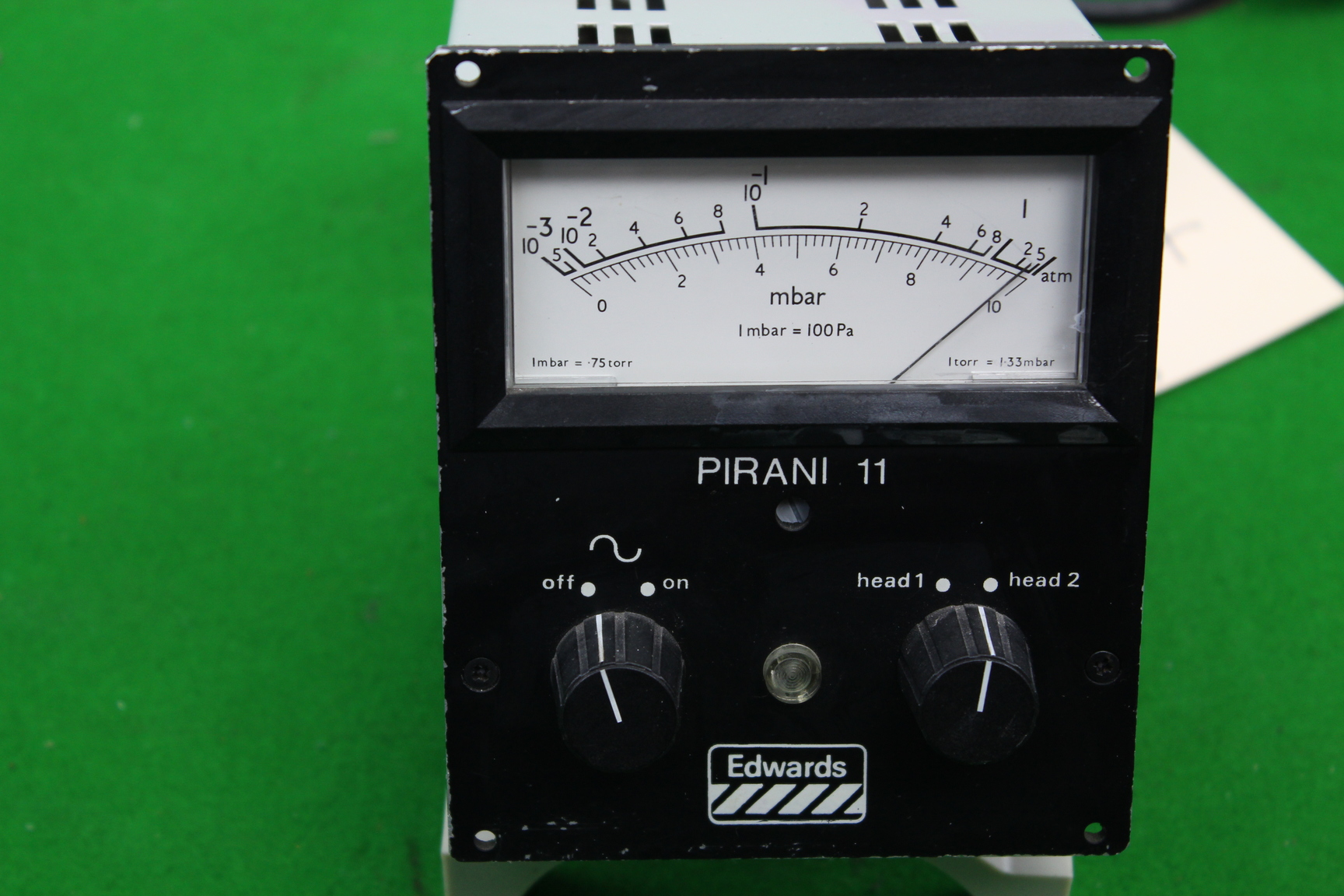 Image of Edwards Pirani 11 Vacuum Guage Code No D035-24-000