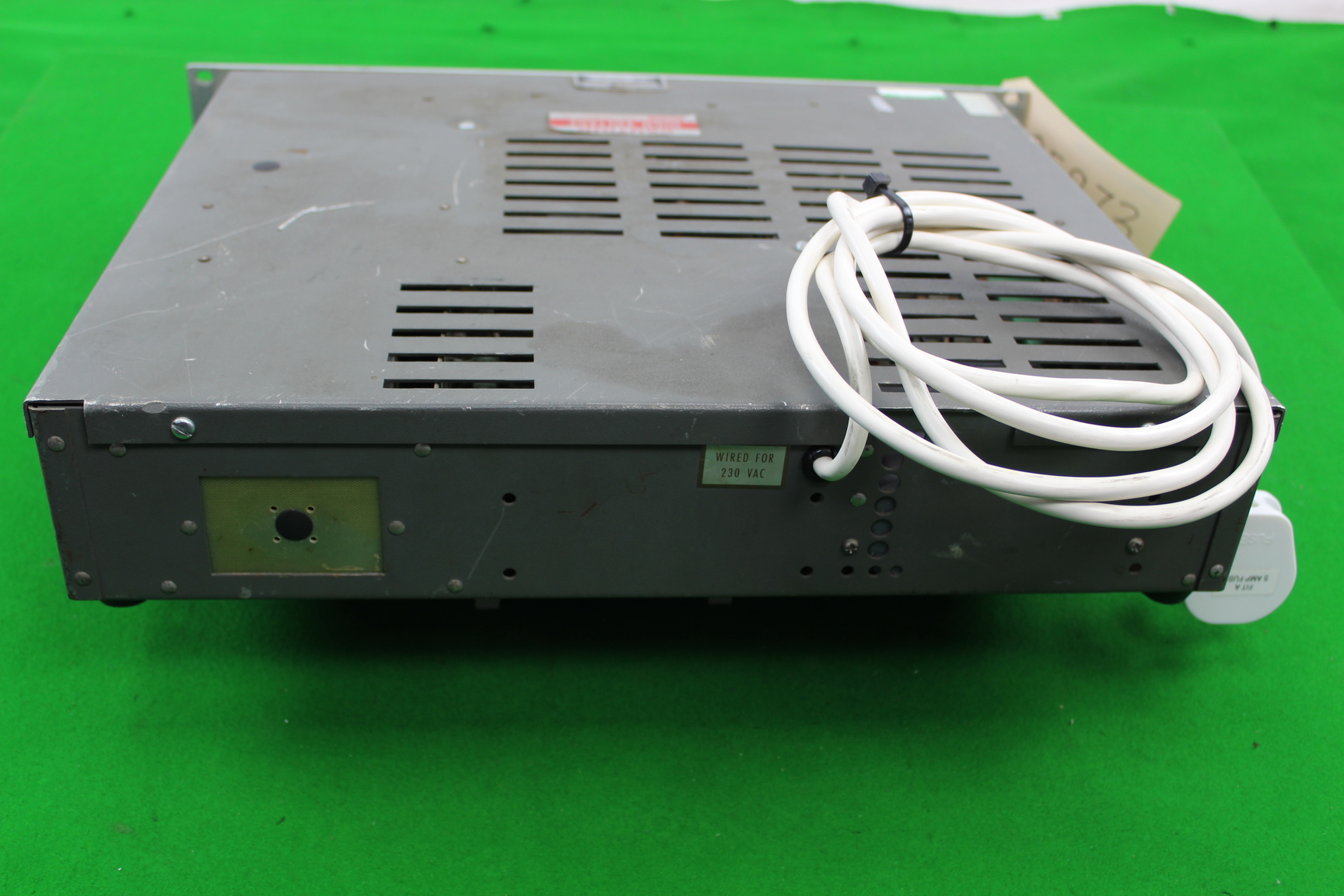 Image of Fluke 412B High Voltage Power Supply