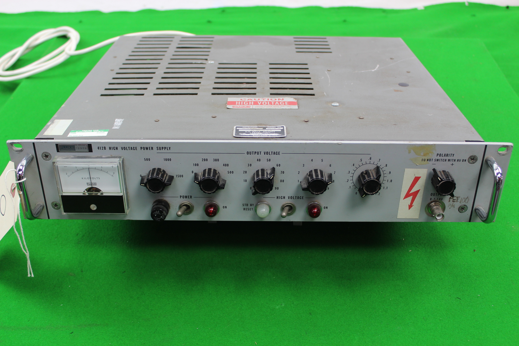 Image of Fluke 412B High Voltage Power Supply