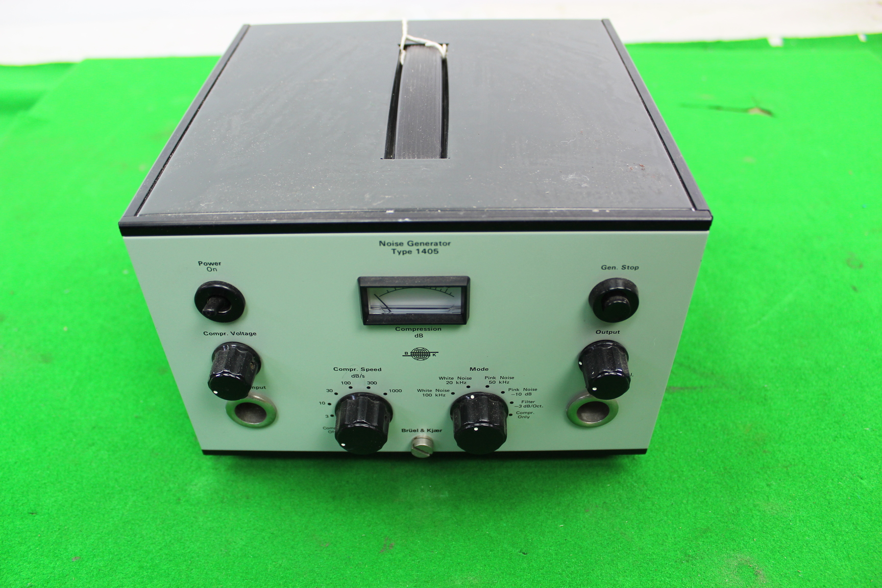 Image of Bruel & Kjaer Noise Generator Type 1405 Audio Lab Equipment