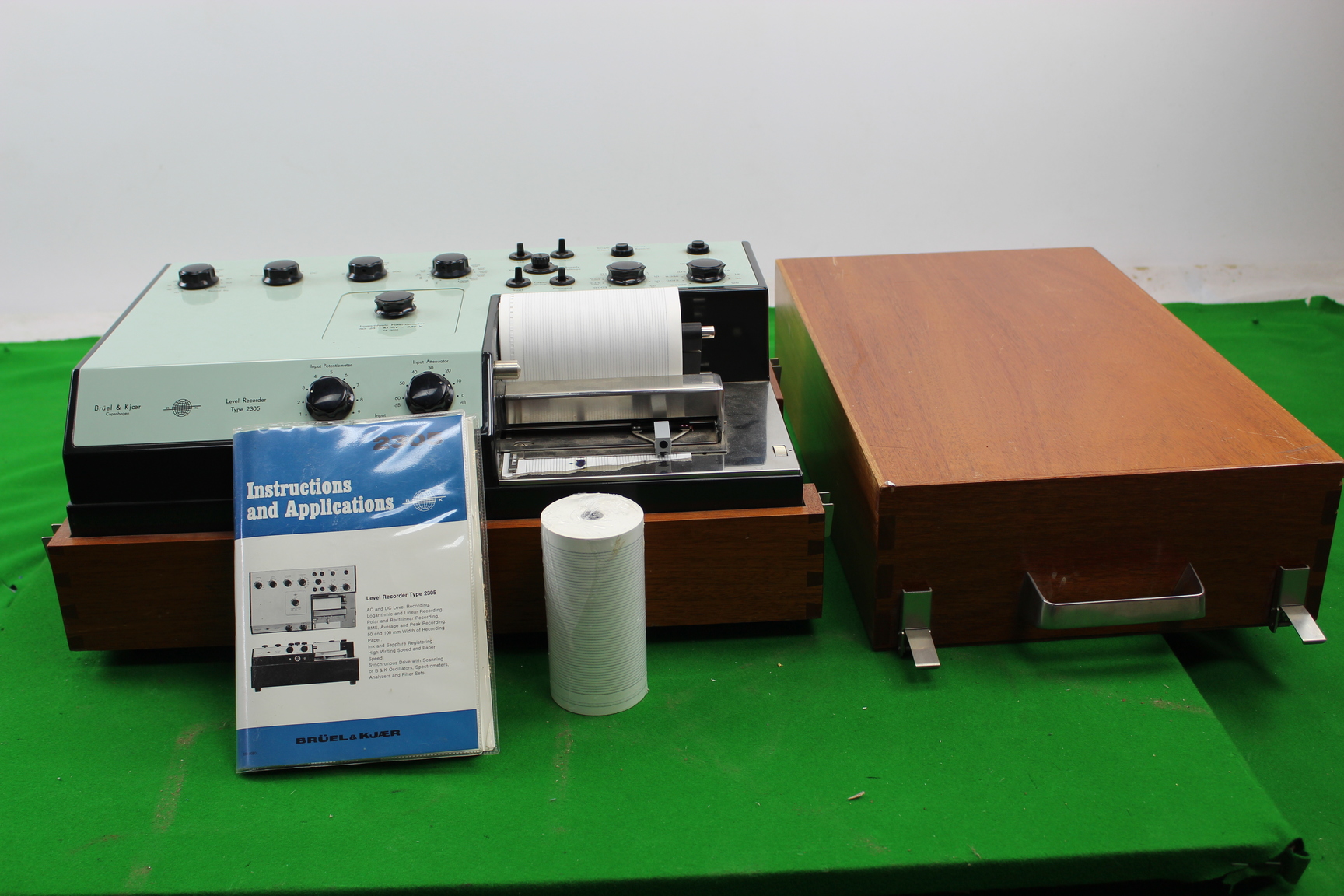 Image of Bruel & Kjær Type 2305 Level Recorder Audio Lab Equipment 