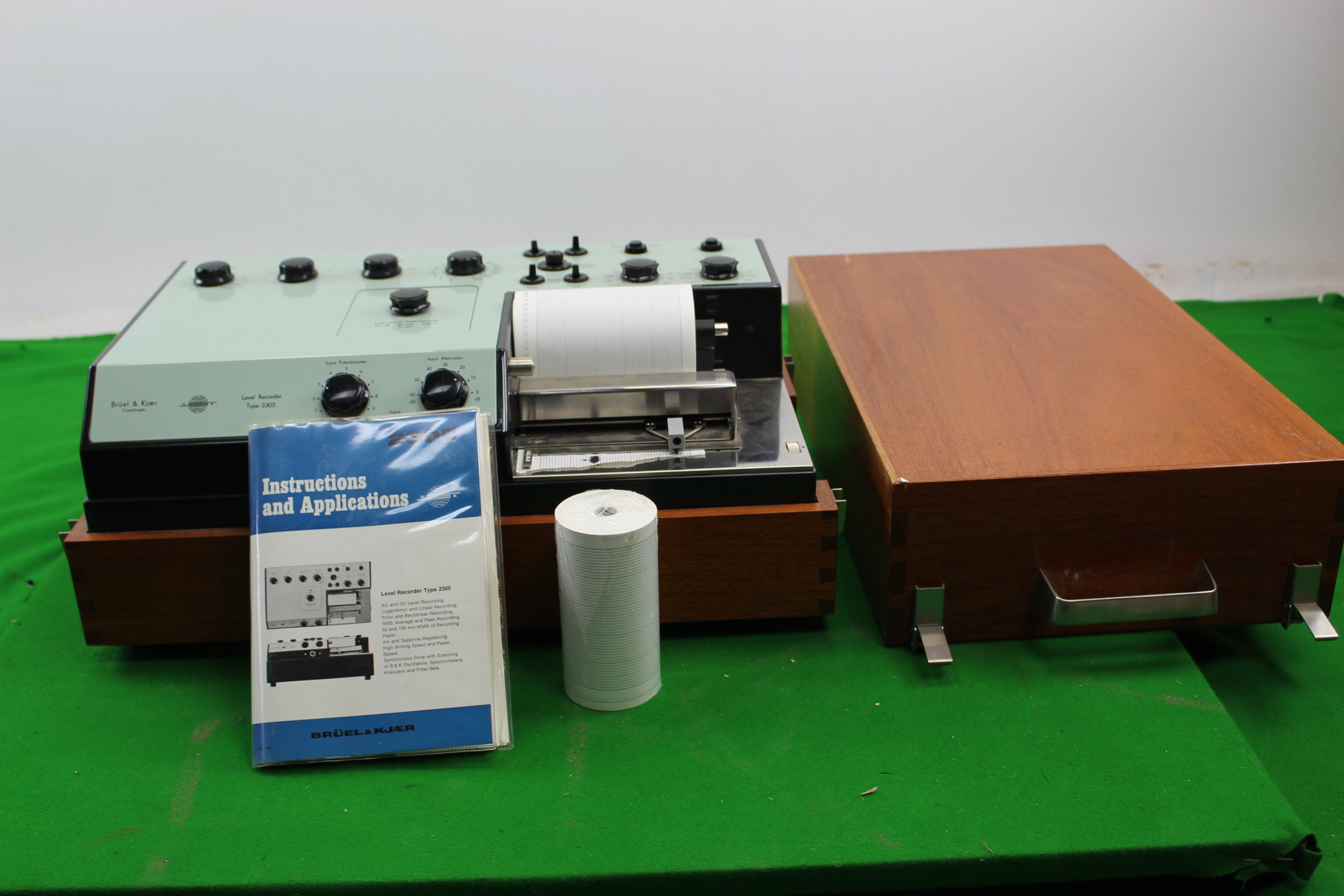 Image of Bruel & Kjær Type 2305 Level Recorder Audio Lab Equipment 