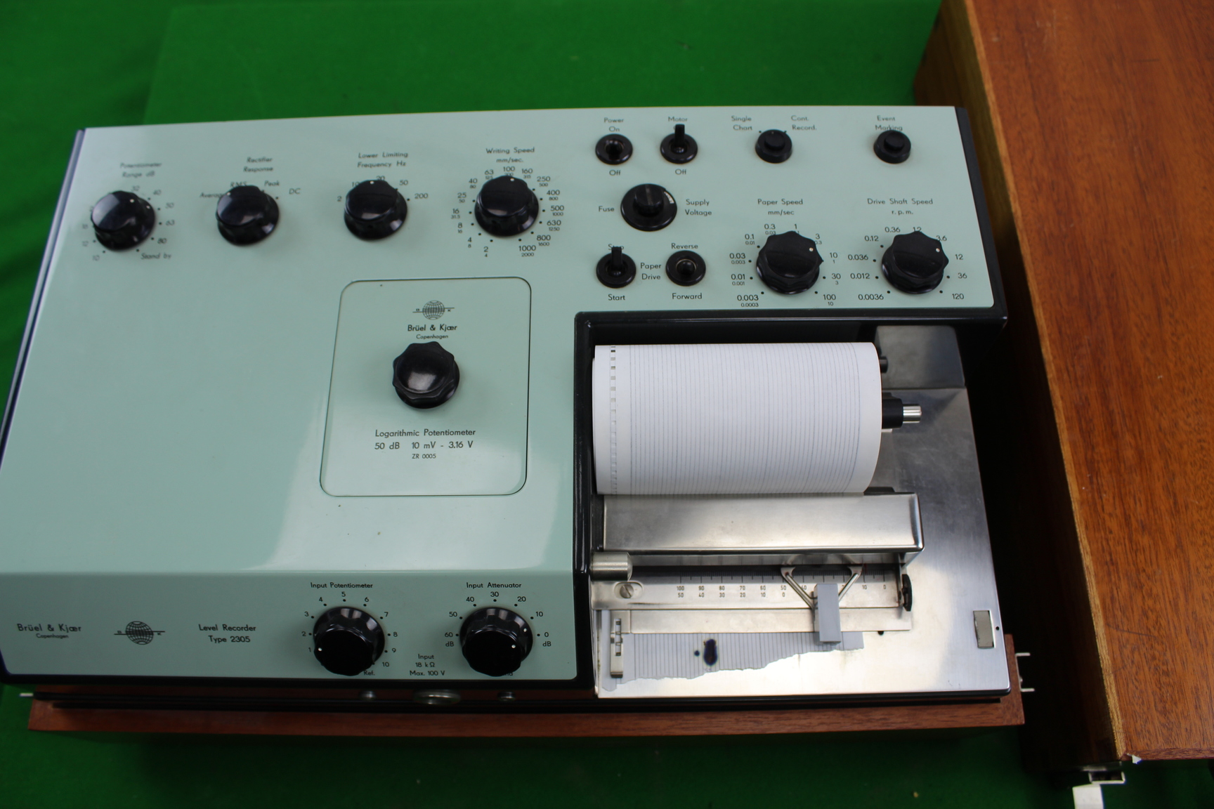 Image of Bruel & Kjær Type 2305 Level Recorder Audio Lab Equipment 