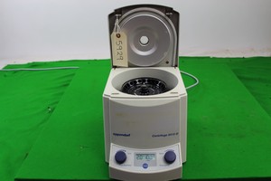 Thumbnail image of Eppendorf 5415D Centrifuge With Rotor, Faulty, Spares/Repair Lab Equipment