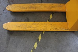 Thumbnail image of GS High Lift Pallet Truck Capacity 1000KG Stabilise Wheels Fork Manual Lift  