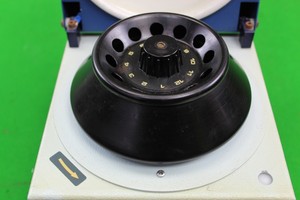 Thumbnail image of MSE Micro Centaur Bench Top Centrifuge w/Rotor (12 place) 6500/13000 RPM Working