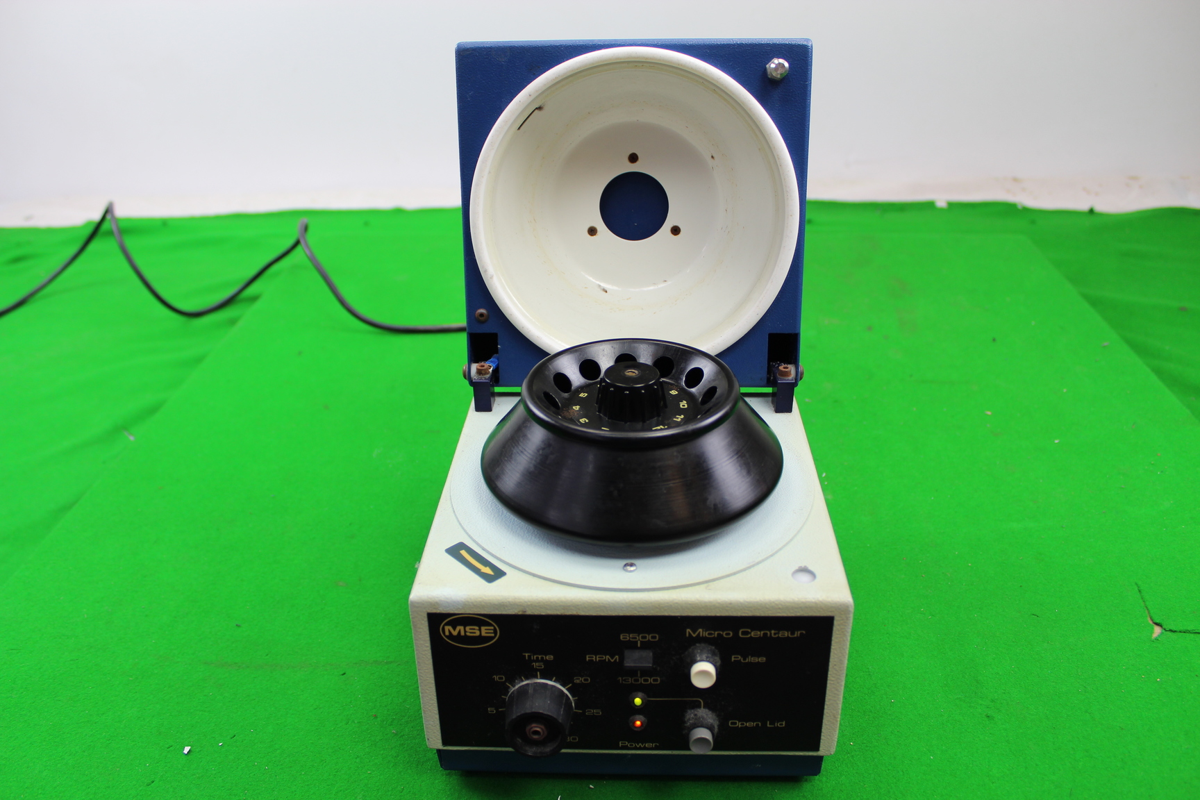 Image of MSE Micro Centaur Bench Top Centrifuge w/Rotor (12 place) 6500/13000 RPM Working