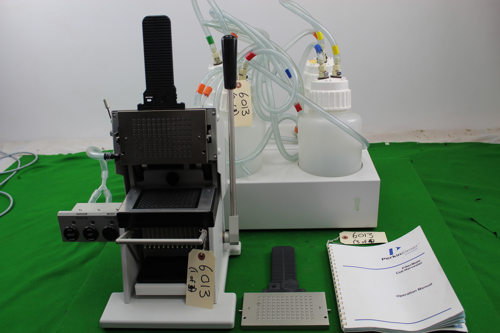 Image of Perkin Elmer FilterMate Harvester Model C961960 + Manual Lab Biology Equipment