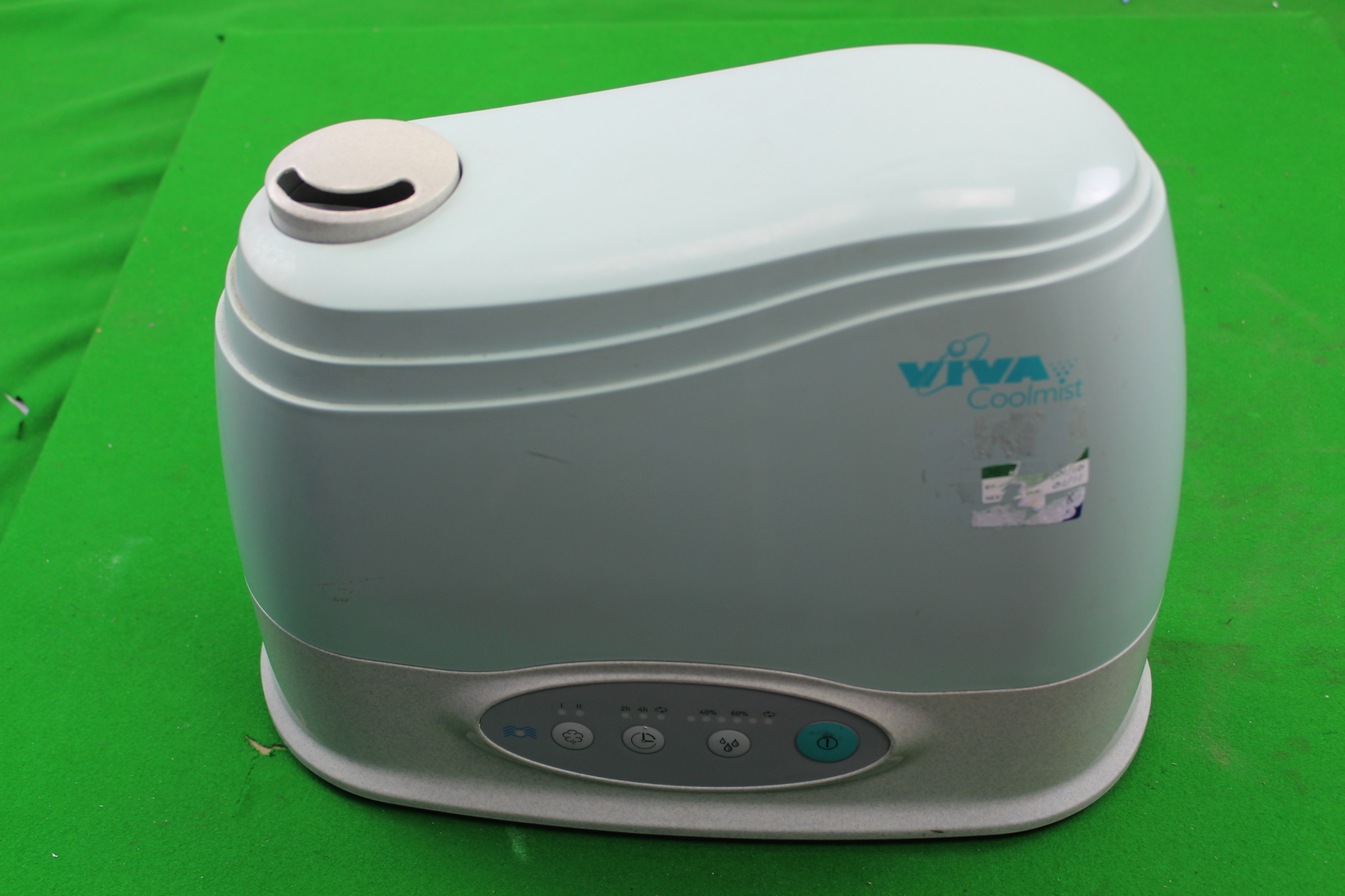 Image of 2 Vintage Viva VIA3 Cool Mist Ultrasonic Humidifiers & 1 Bionaire Humidifier