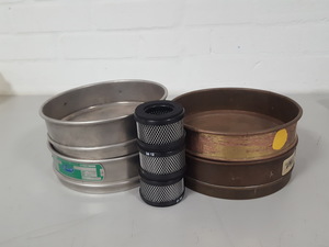 Thumbnail image of 4x Endecotts Laboratory Test Sieves 2x Brass 2x Stainless Steel 125 699 63 212