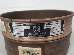 Thumbnail image of 4x Endecotts Laboratory Test Sieves 2x Brass 2x Stainless Steel 125 699 63 212