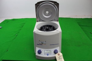 Thumbnail image of Eppendorf 5415D Centrifuge With Rotor, Faulty, Spares/Repairs.
