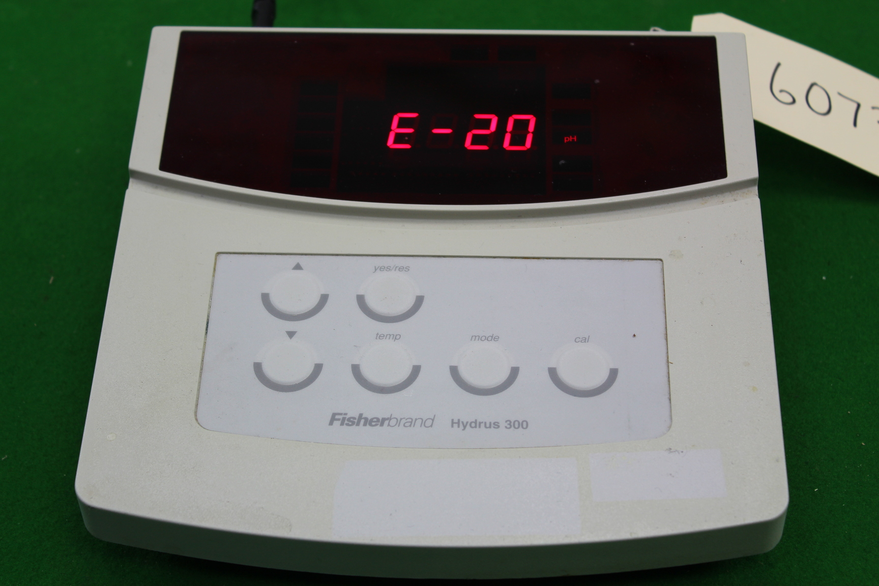 Image of Fisherbrand Hydrus 300 Benchtop pH Meter Laboratory Lab Equipment