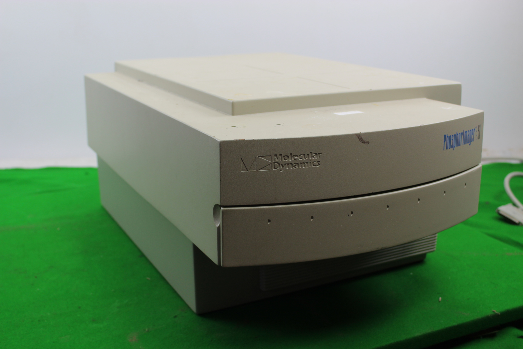 Image of Molecular Dynamics PhosphorImager SI 475 Medical Laboratory Scanner DNA Data