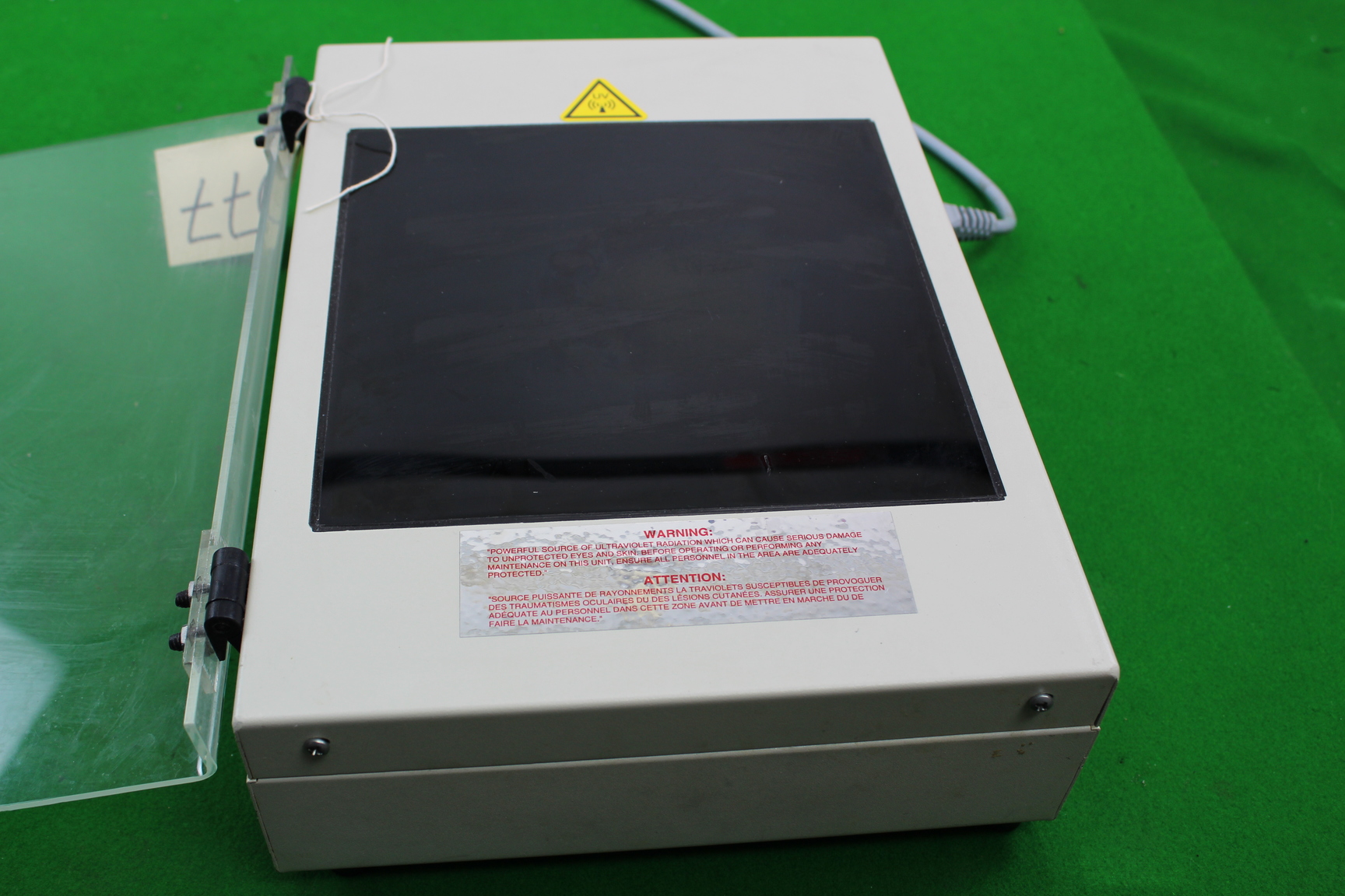 Image of Appligene Oncor Benchtop M-20 UV Transilluminator Lab DNA Analytical Lighting