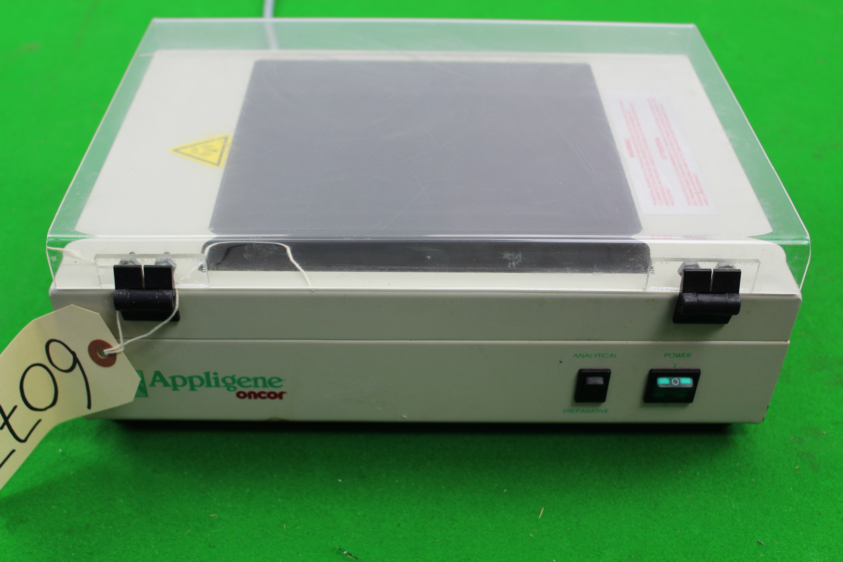 Image of Appligene Oncor Benchtop M-20 UV Transilluminator Lab DNA Analytical Lighting