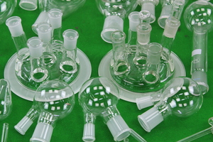 Thumbnail image of Job Lot of Laboratory Glassware