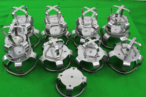 Thumbnail image of Job lot of 22 various size Orbital Shaker Flask Holders Metal Lab Clamp
