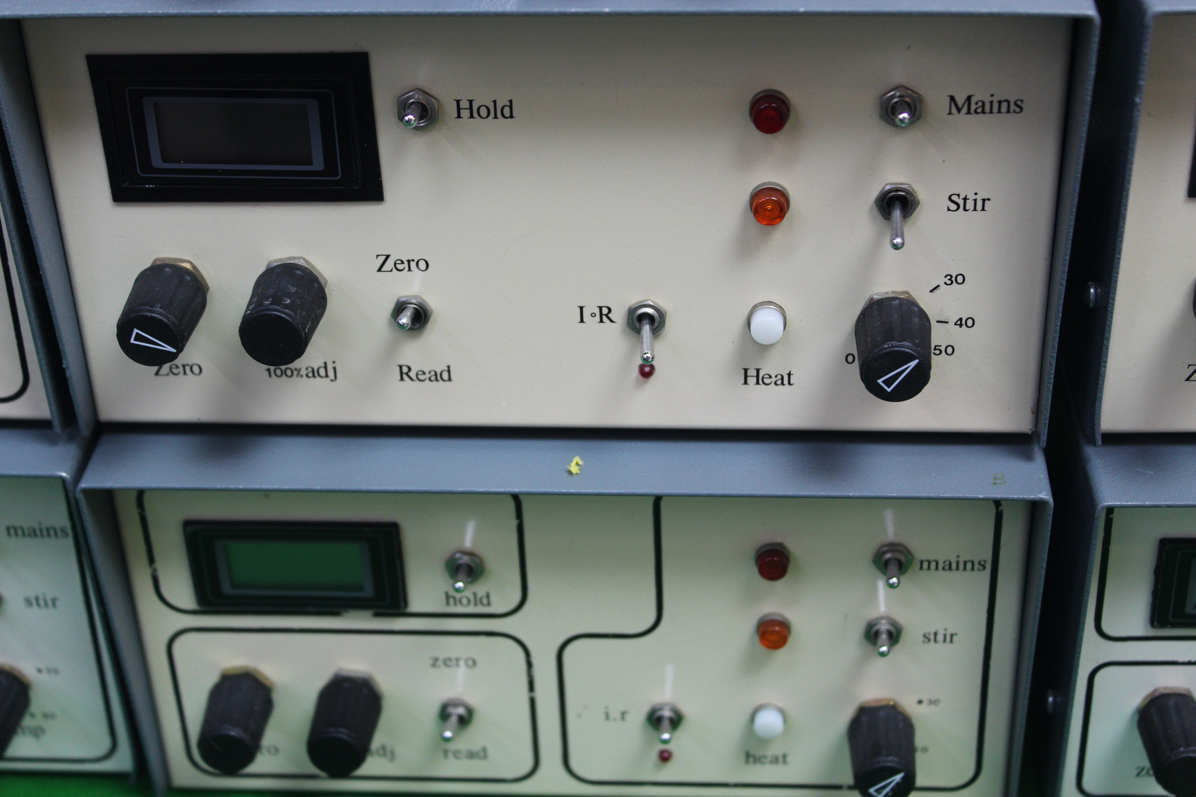 Image of Job Lot of 8 Laboratory Oxygen Meters with Heat / Stir Facility Lab Equipment