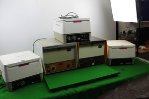 Thumbnail image of Job Lot of 5 x Faulty MSE Benchtop Centrifuges Centaur 2 + Minor S Laboratory