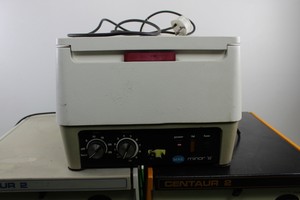 Thumbnail image of Job Lot of 5 x Faulty MSE Benchtop Centrifuges Centaur 2 + Minor S Laboratory