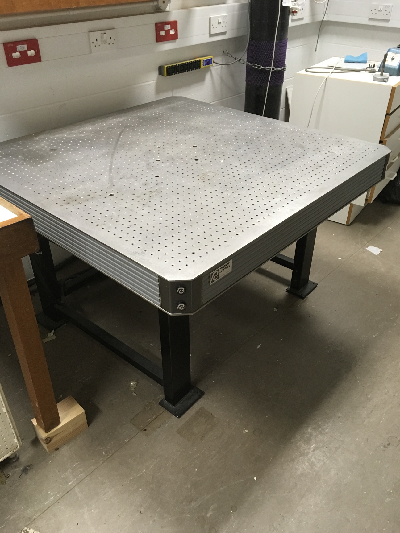 Image of Cambridge Photon Control Optical Breadboard / Table Fibre Optic Measurement Lab