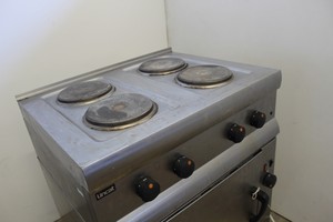 Thumbnail image of Lincat 2 Piece Electric Oven With 4 Hobs Cafe Commercial Kitchen 4 Rings
