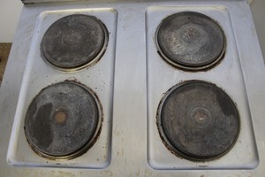 Thumbnail image of Lincat 2 Piece Electric Oven With 4 Hobs Cafe Commercial Kitchen 4 Rings