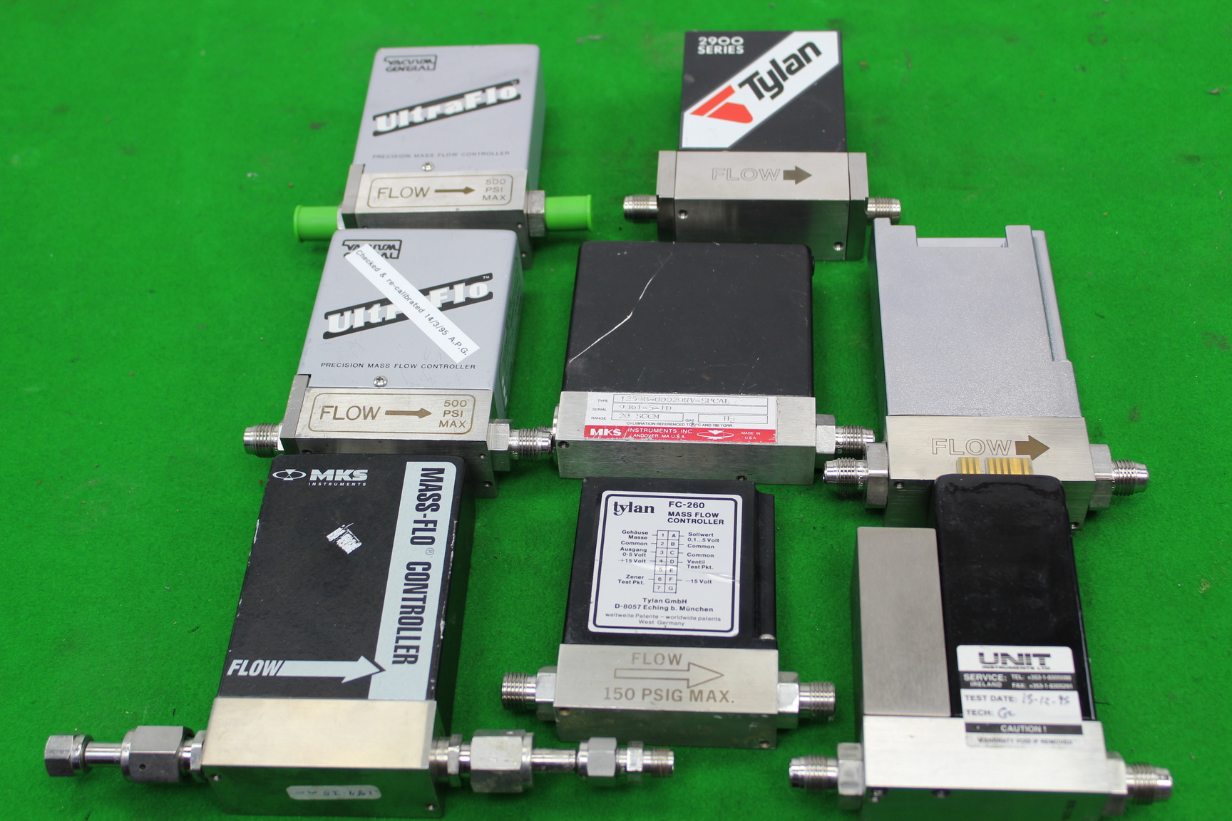 Image of Job Lot of 8 x Mass Flow Controllers Scientific Pump Vacuum Lab Equipment